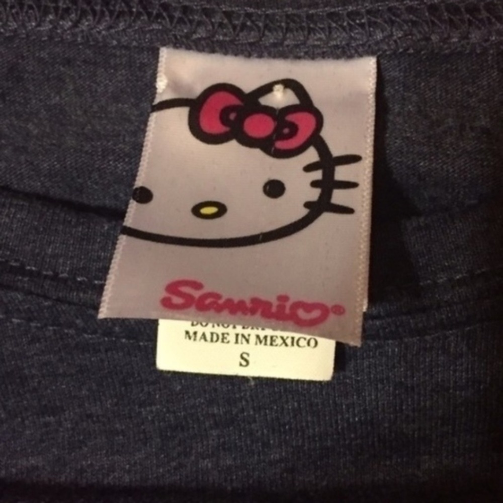 Hello Kitty Tee Size Small - Picture 3 of 11